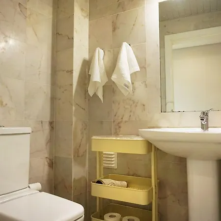 The Bonsai At Glamorous Chiado Hotel 3*